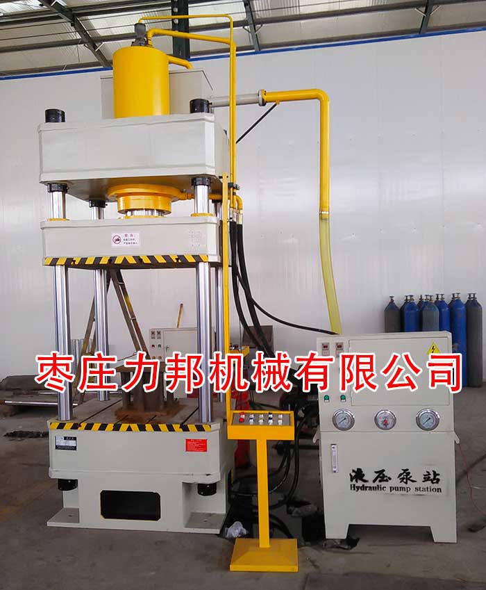 枣庄香蕉视频免费观看网站木屑压块液压机实物拍摄的图